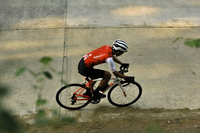 Managing Mid-Race Self-Doubt: The Psychology of Pushing Through